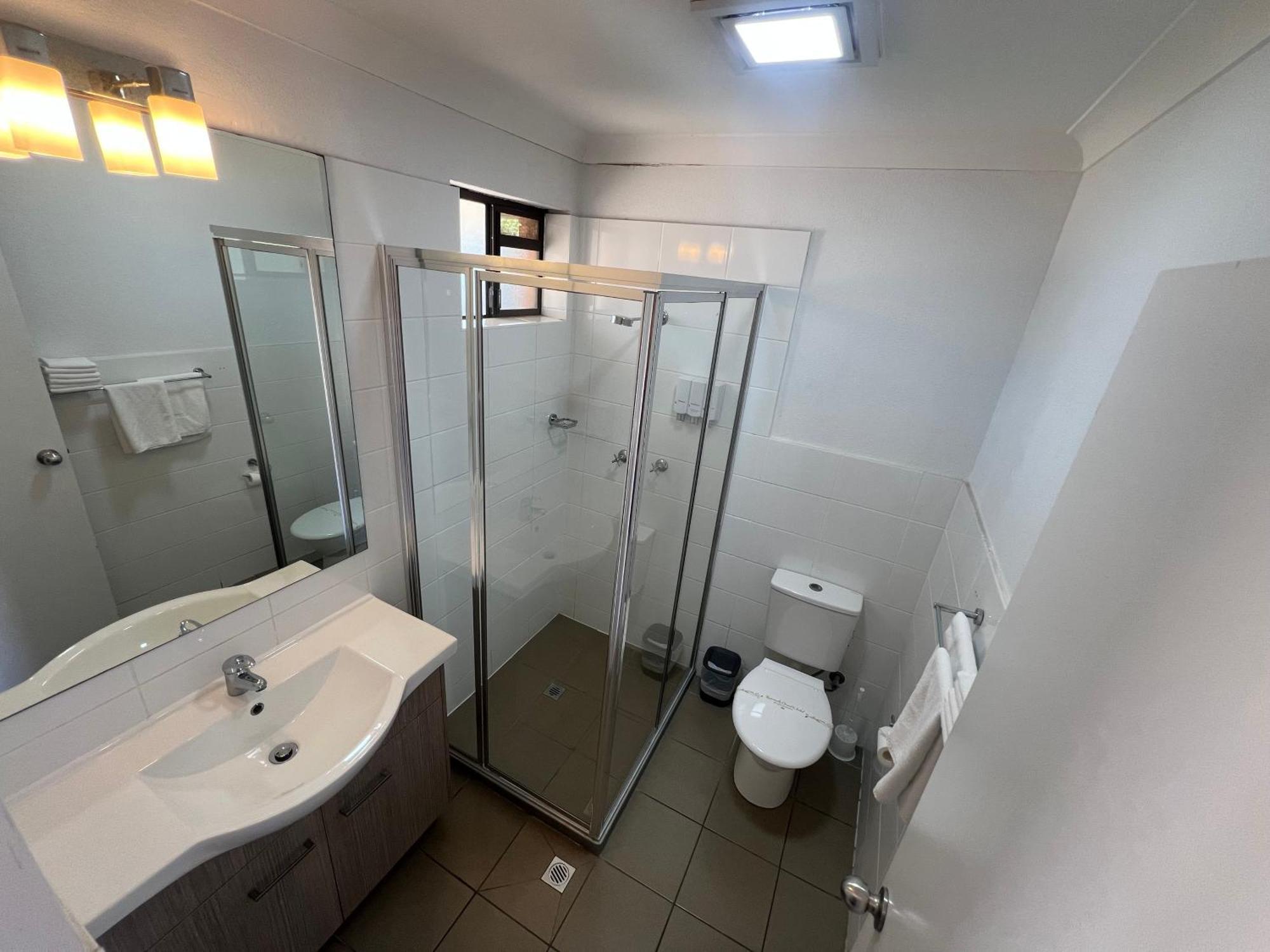 Adelong Motel Narrabri Buitenkant foto