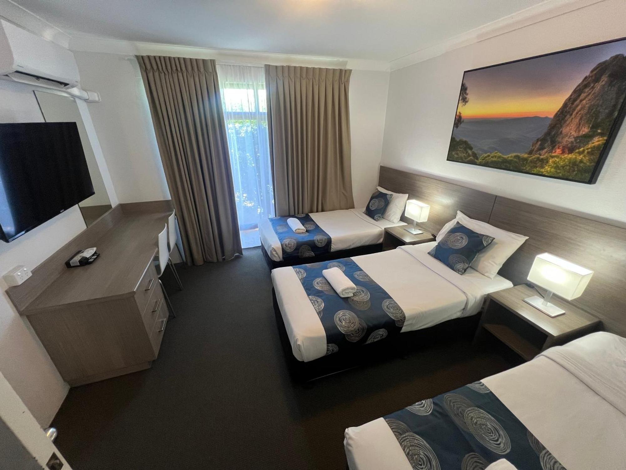 Adelong Motel Narrabri Buitenkant foto