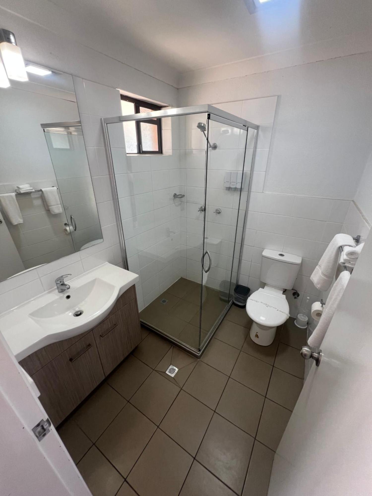 Adelong Motel Narrabri Buitenkant foto