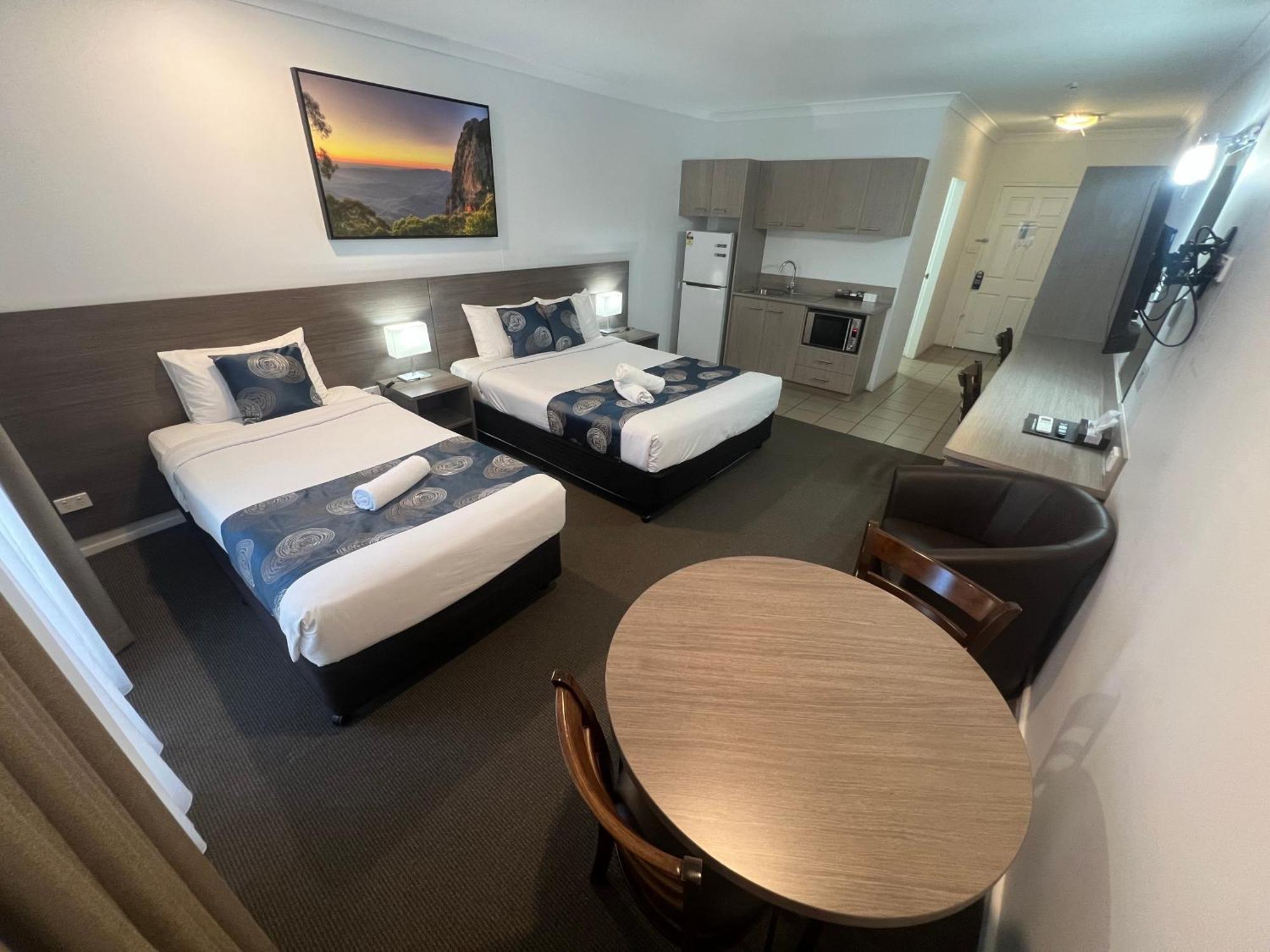 Adelong Motel Narrabri Buitenkant foto